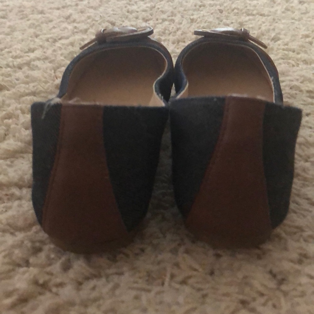 Shoes - Picture 3 of 3